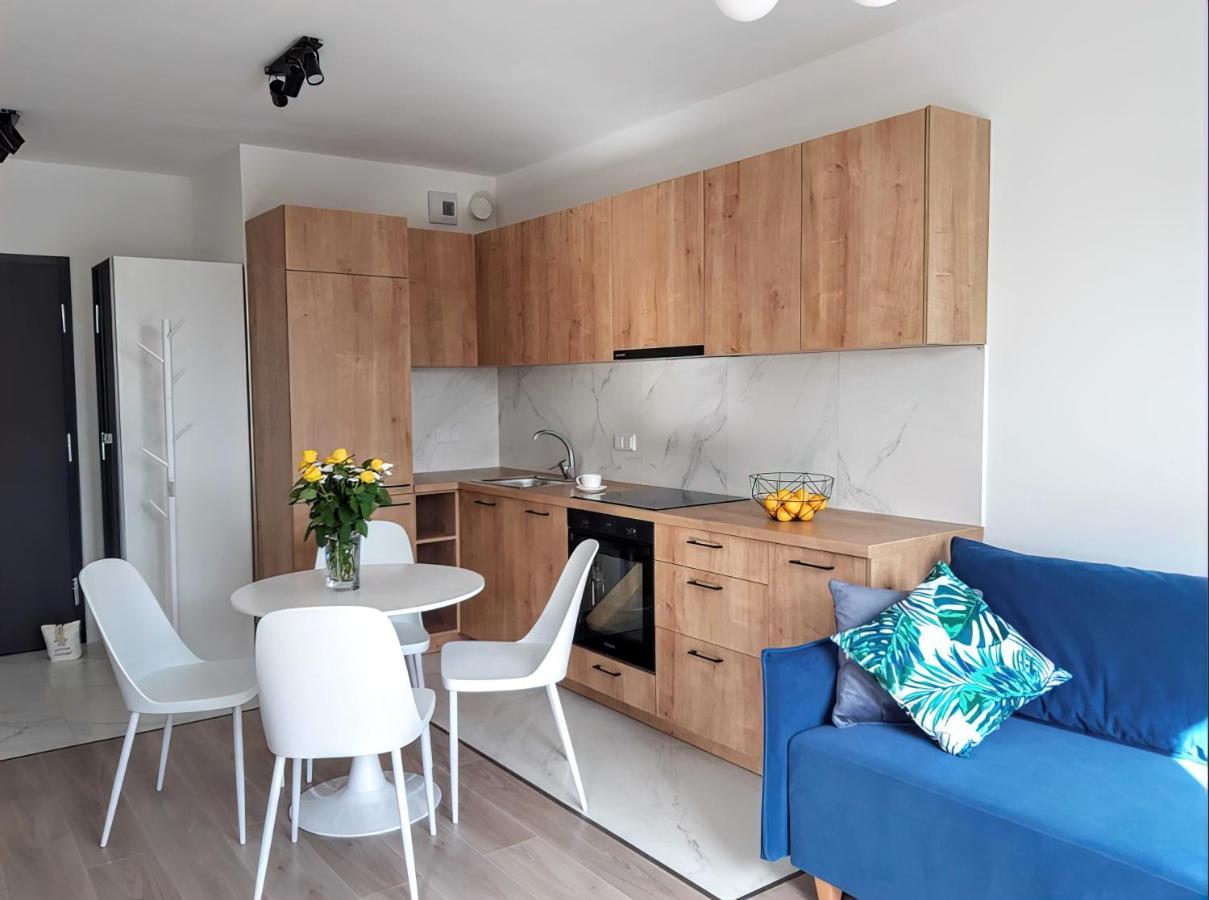 Apartamenty Fuzja - Komfortowe Mieszkania Blisko Centrum Lodzi Garaz ภายนอก รูปภาพ