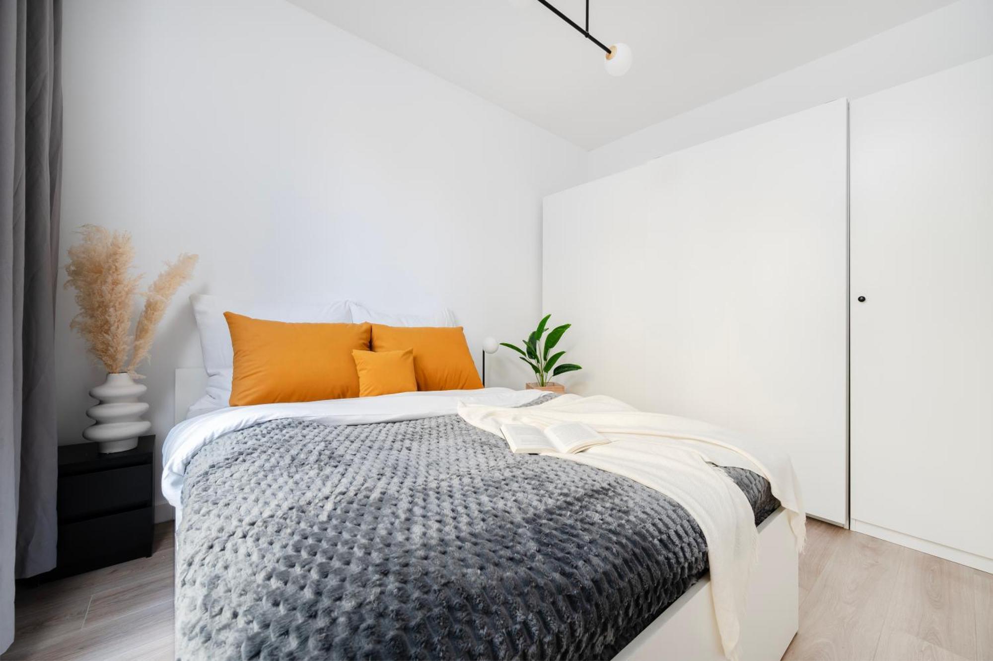 Apartamenty Fuzja - Komfortowe Mieszkania Blisko Centrum Lodzi Garaz ภายนอก รูปภาพ